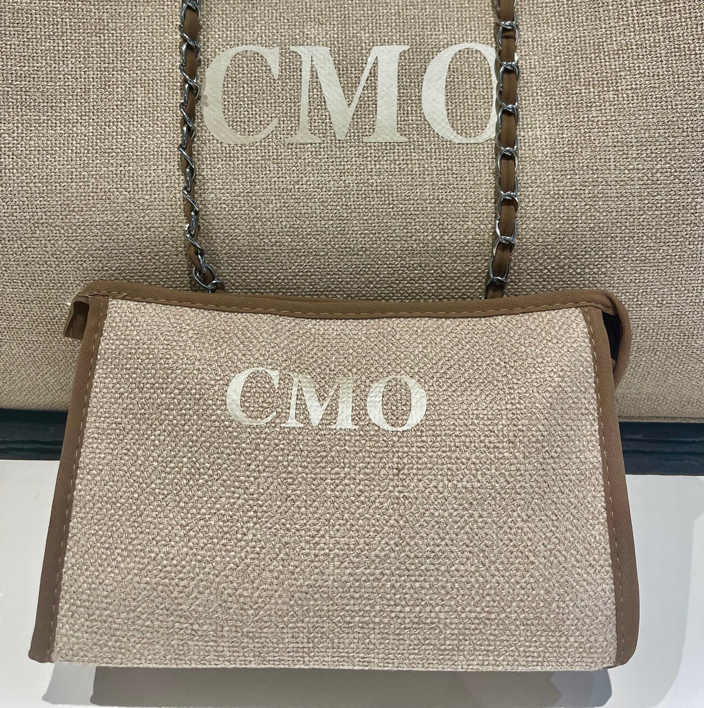 Medium clutch/make up bag in tan