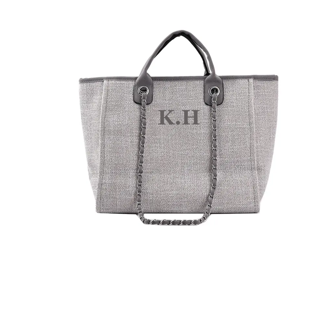 Medium signature tote bag in grey